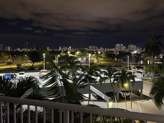 Building Photo - 1800 NW 24th Ave