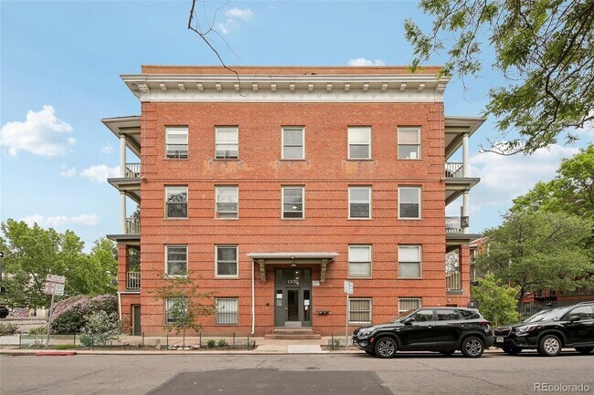 Building Photo - 1376 N Pearl St
