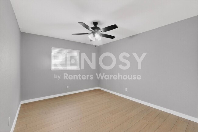 Building Photo - Carrollton GEM Ready For Move-in  ****Rent Concession - 2nd Month Free****