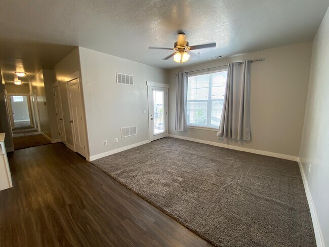 Building Photo - 4216 McKellen Dr