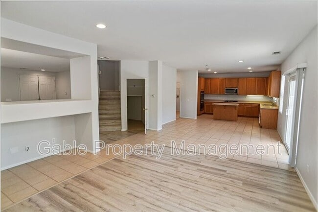 Building Photo - 29620 Teasedale Pl