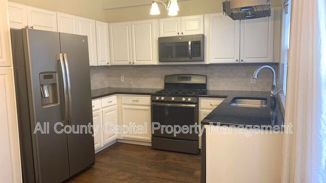 Building Photo - 1233 Conway Dr