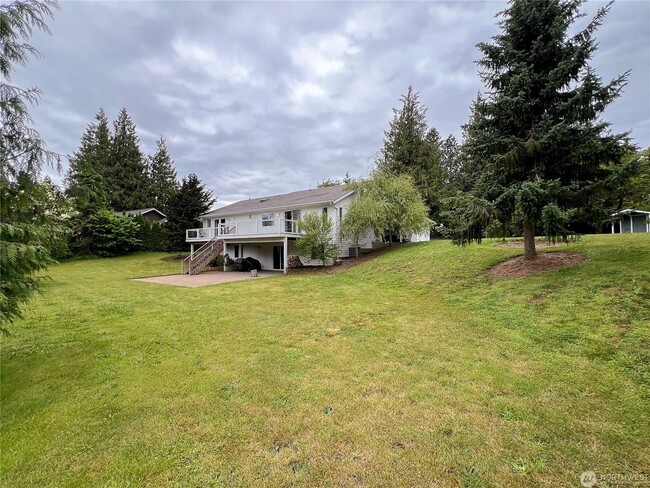 Building Photo - 5 bed 3 bath located in the heart of lynden