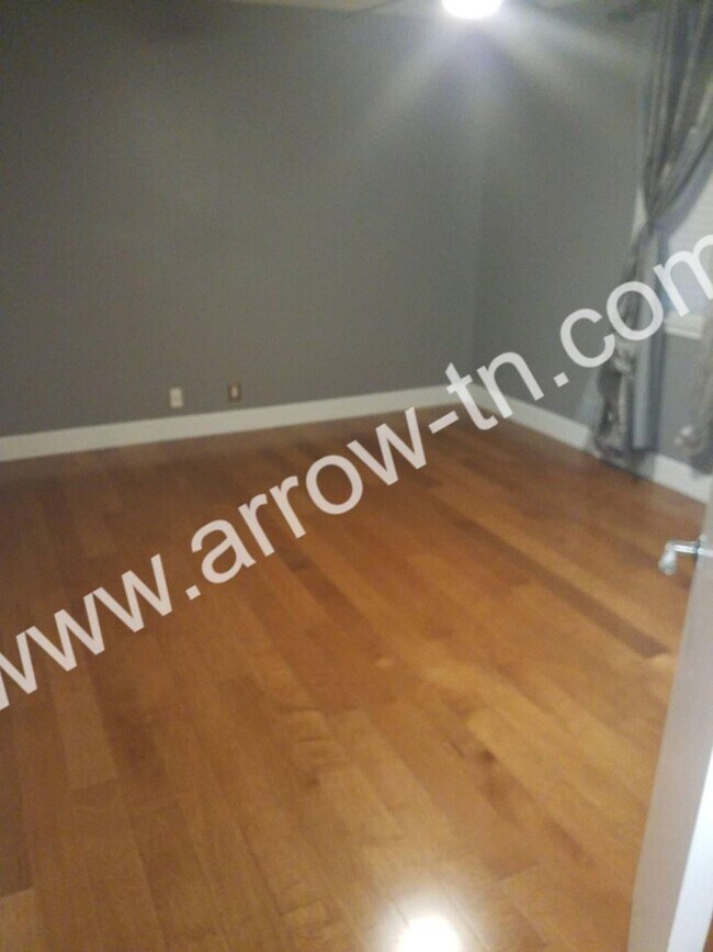 Building Photo - Great 1 bedroom, 1 bathroom condo in the h...