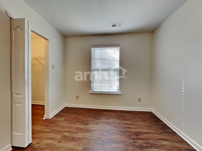 Building Photo - 6340 Foster Brook Dr