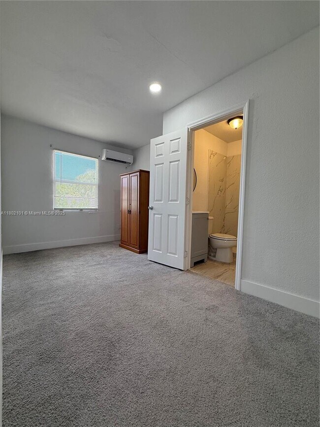 Building Photo - 2460 NW 61st St
