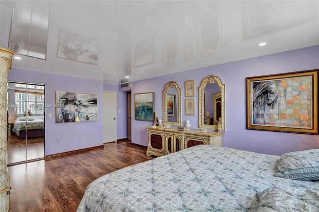 Building Photo - 1833 S Ocean Dr