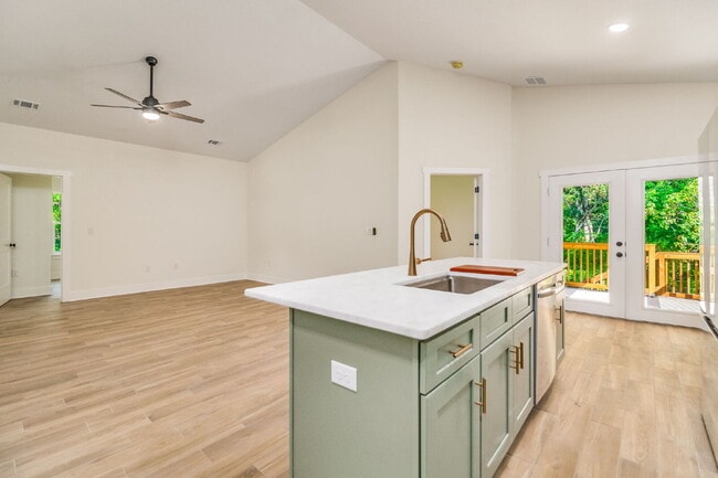 Building Photo - NEW CONSTRUCTION!