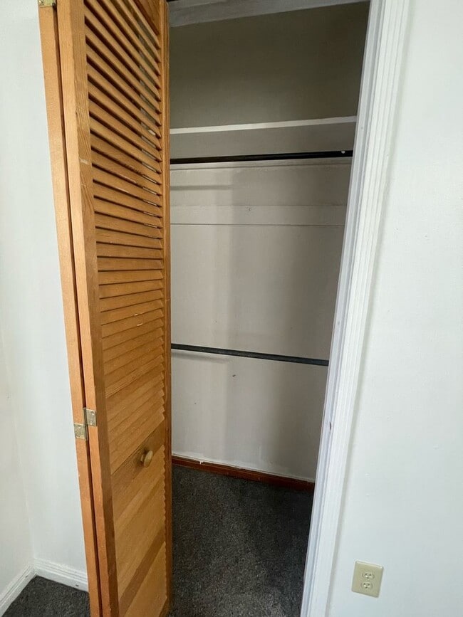 Building Photo - 3 Bedroom Midwest City Home! - Move in Deposit Free! (If Qualified)