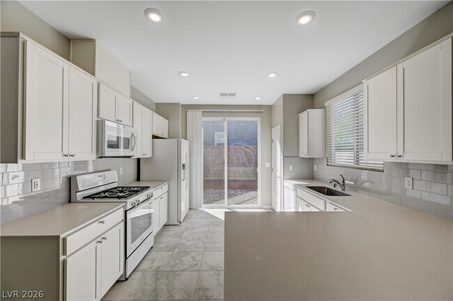 Building Photo - 4275 Tarim St