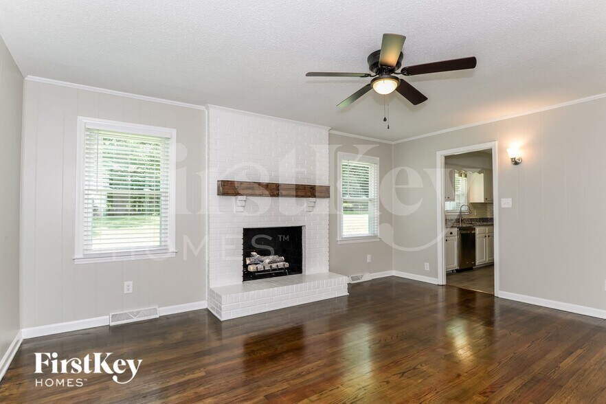 Building Photo - 524 Jasin Dr