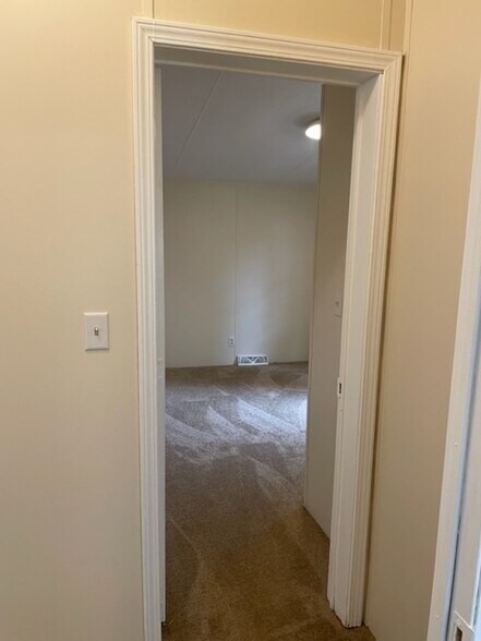 Building Photo - 4407 Sanford Ct