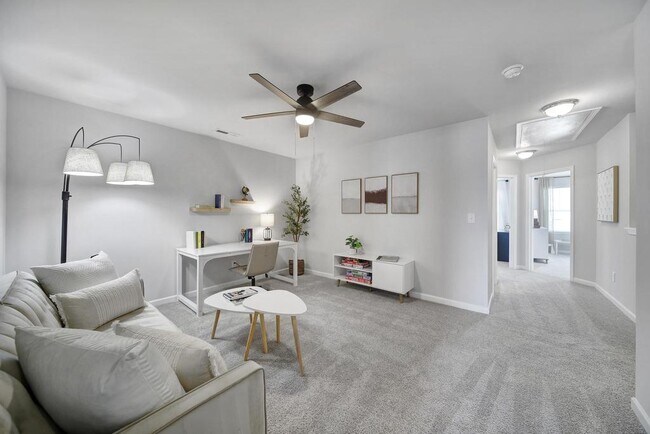 Building Photo - Poplin Meadows