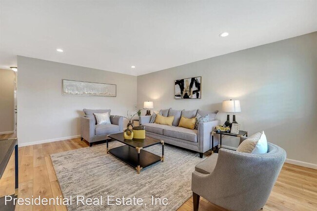 Building Photo - 4 br, 2 bath House - 1301 Poe Lane