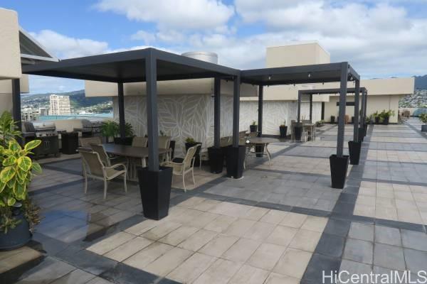 Building Photo - 2345 Ala Wai Blvd