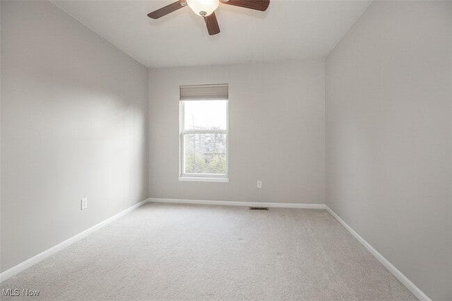 Building Photo - 2553 Seton Dr