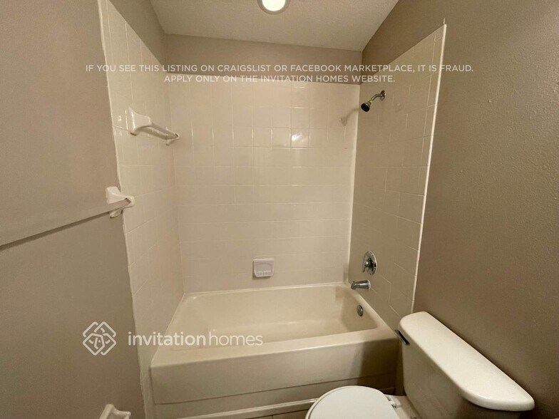 Building Photo - 13030 Old Florida Cir
