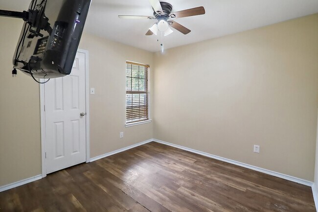 Building Photo - 16210 Coral Bay St