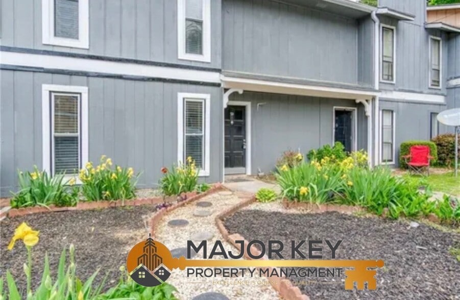 Building Photo - 2340 Beaver Ruin Rd