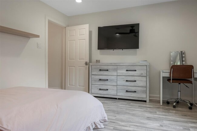 Building Photo - 11743 Wickhollow Ln
