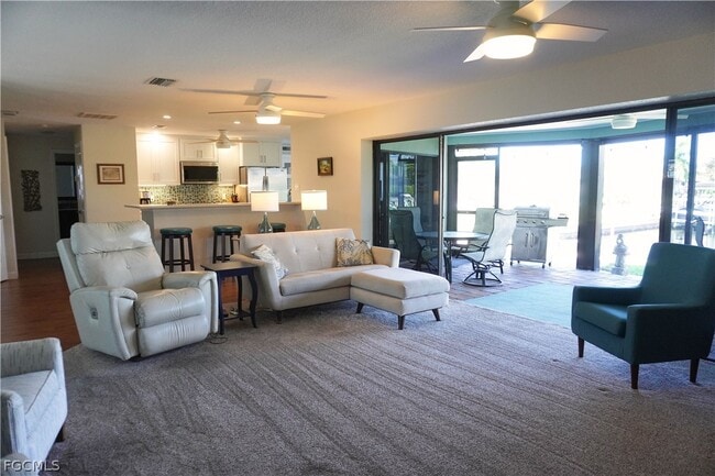 Building Photo - 4336 Coronado Pkwy