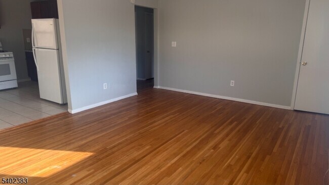 Building Photo - 330 Franklin Ave