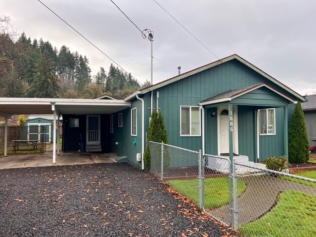 Building Photo - OWN961