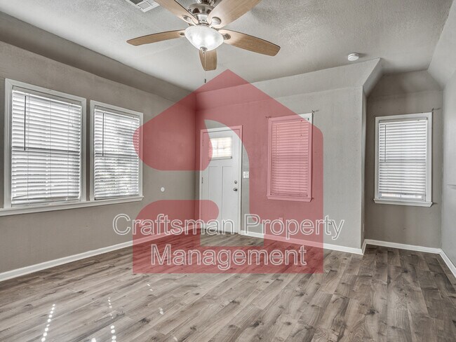 Building Photo - 2843 NW 18th St