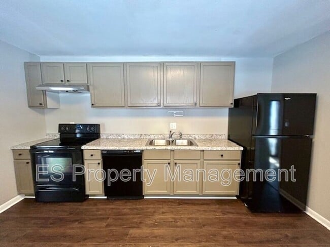 Building Photo - 6740 Doris Dr