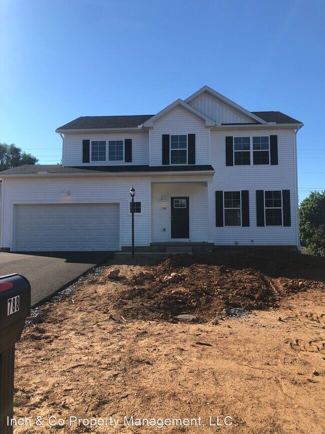 Primary Photo - 4 br, 2.5 bath House - 788 Weldon Drive