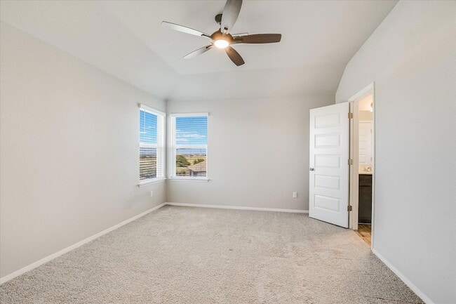 Building Photo - 204 Crescent St