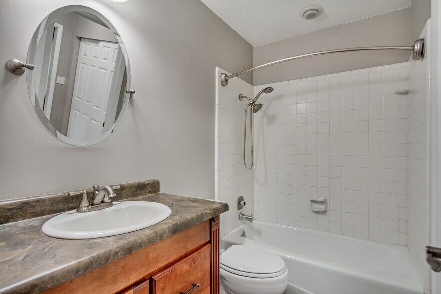 Building Photo - 1310 E 1990 S