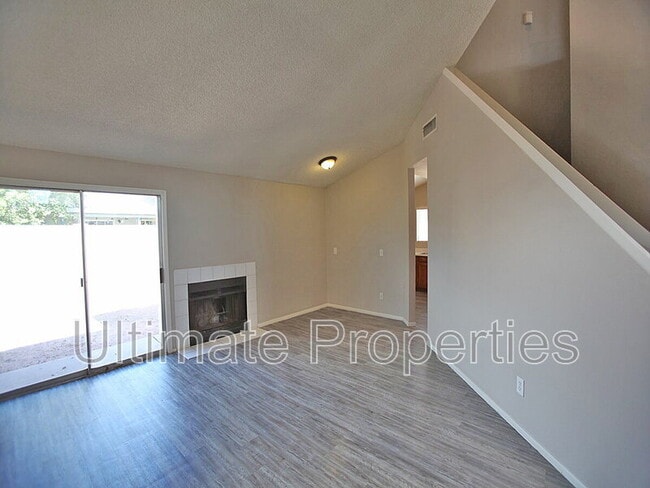 Building Photo - 8138 W Shangri La Rd