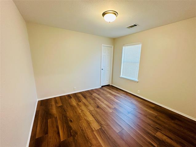 Building Photo - 428 Welch Dr