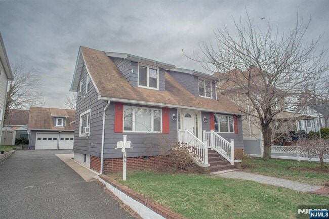 Building Photo - 94 Liberty St