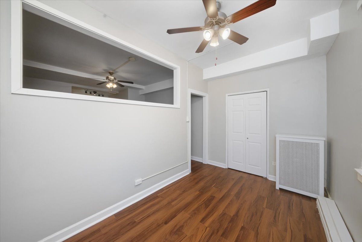 Building Photo - 1140 N La Salle Dr