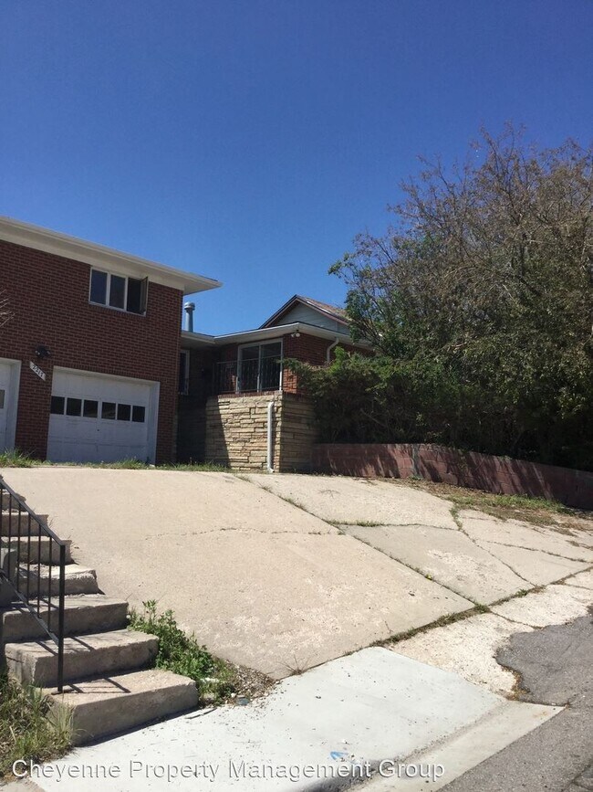 2 br, 1 bath House 2215 Cheyenne Place 2215 Cheyenne Pl Cheyenne WY