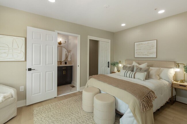 Building Photo - STUNNING 4 Level Fells Point Rowhome! WITH...
