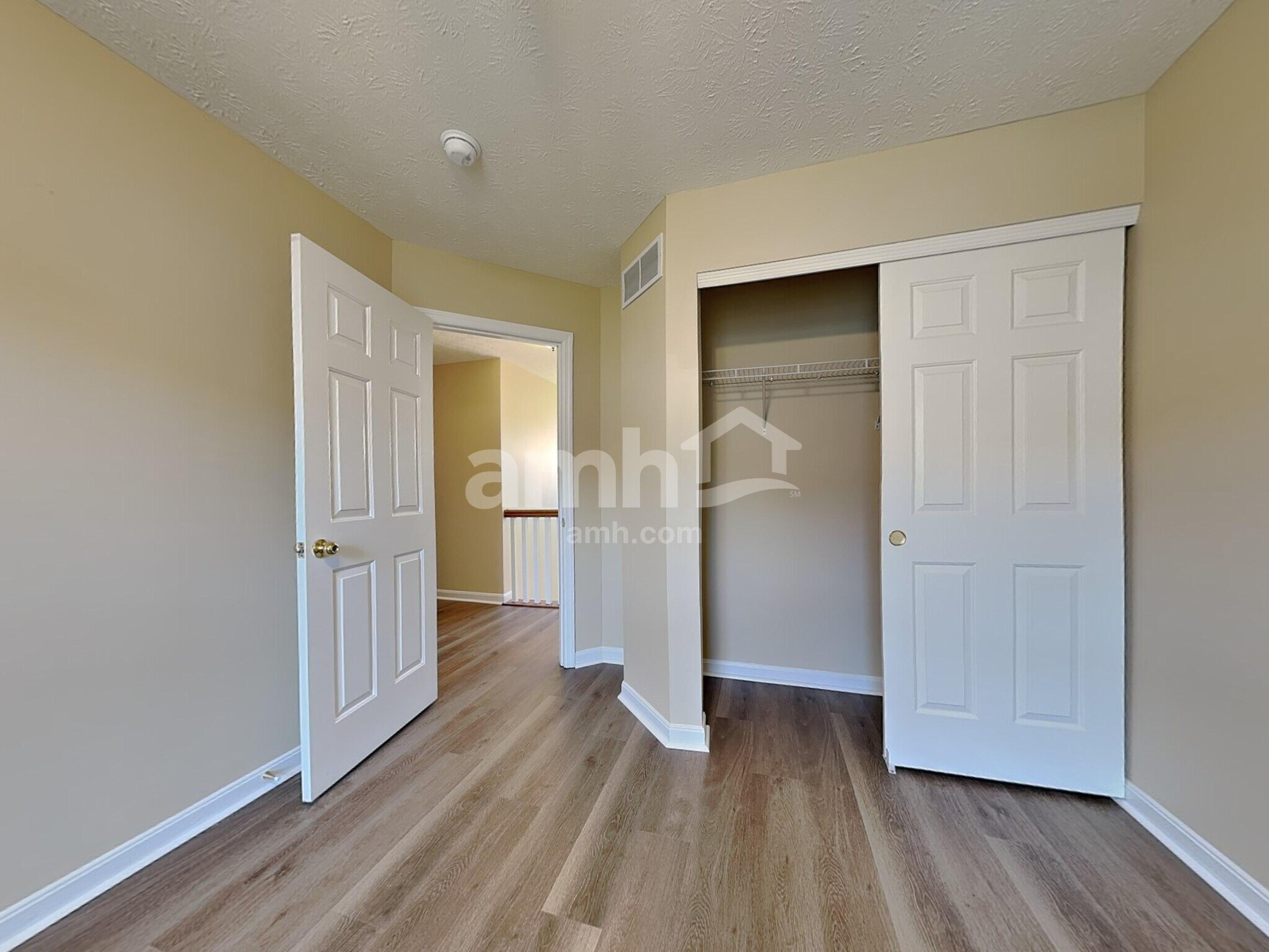 Building Photo - 10742 Stone Ridge Way