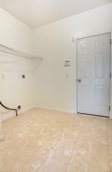 Building Photo - 1236 Kentland Ct