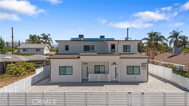 Building Photo - 11142 Woodley Ave