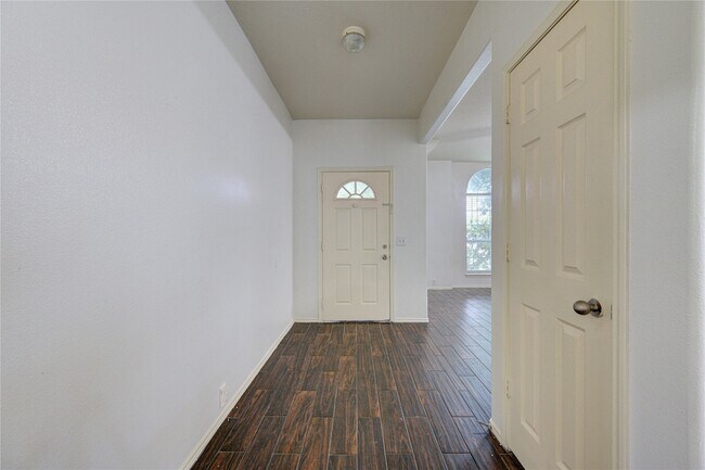 Building Photo - 14027 Coveney Dr
