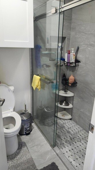 Building Photo - 532 Briarwood Cir