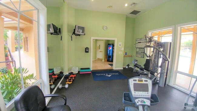 Building Photo - 4823 Via Palm Lakes Via