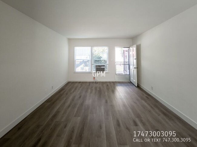 Building Photo - Modern 1BR in Prime Burbank + Garage