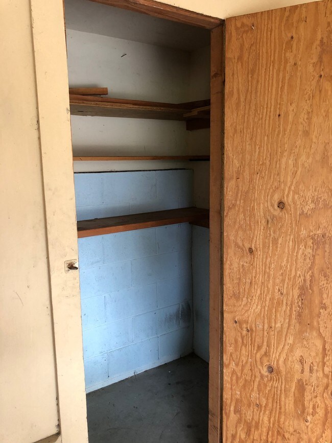 Building Photo - 810 Spencer Street, Unit 1