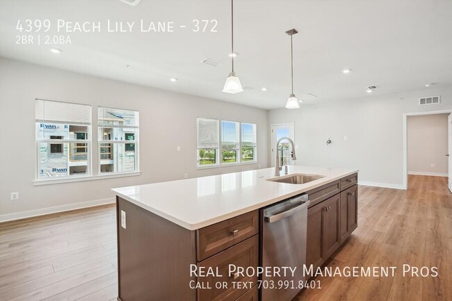 Building Photo - 4399 Peach Lily Ln