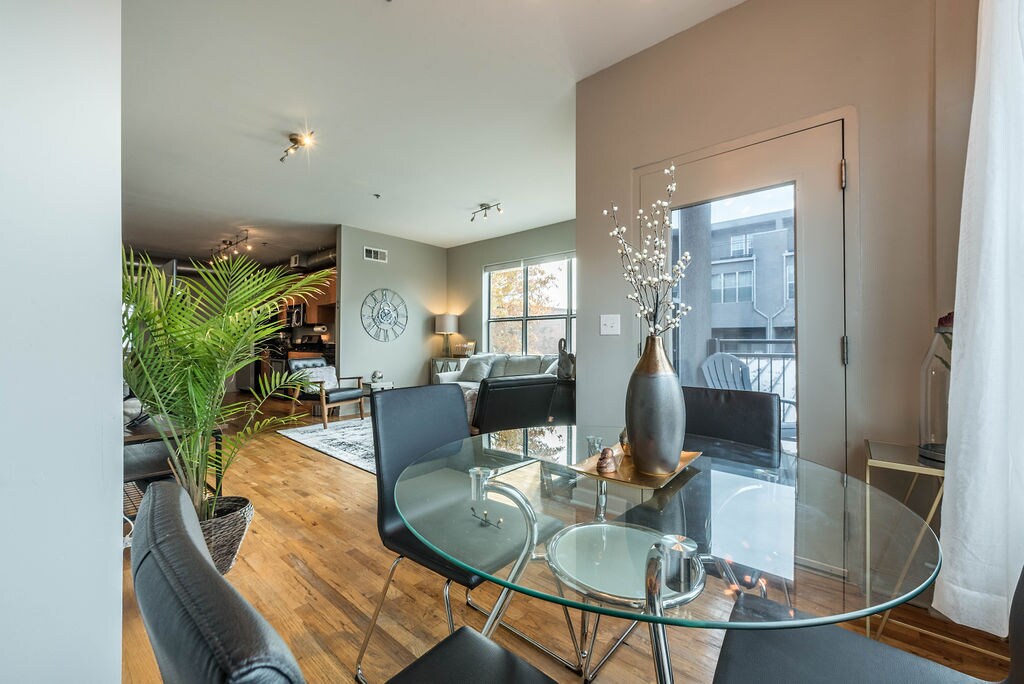 Dining Room - 238 Walker St SW