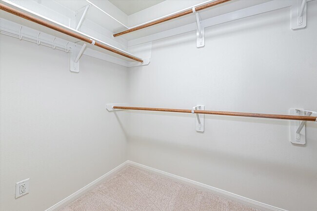 Building Photo - 14 Nestlewood Pl