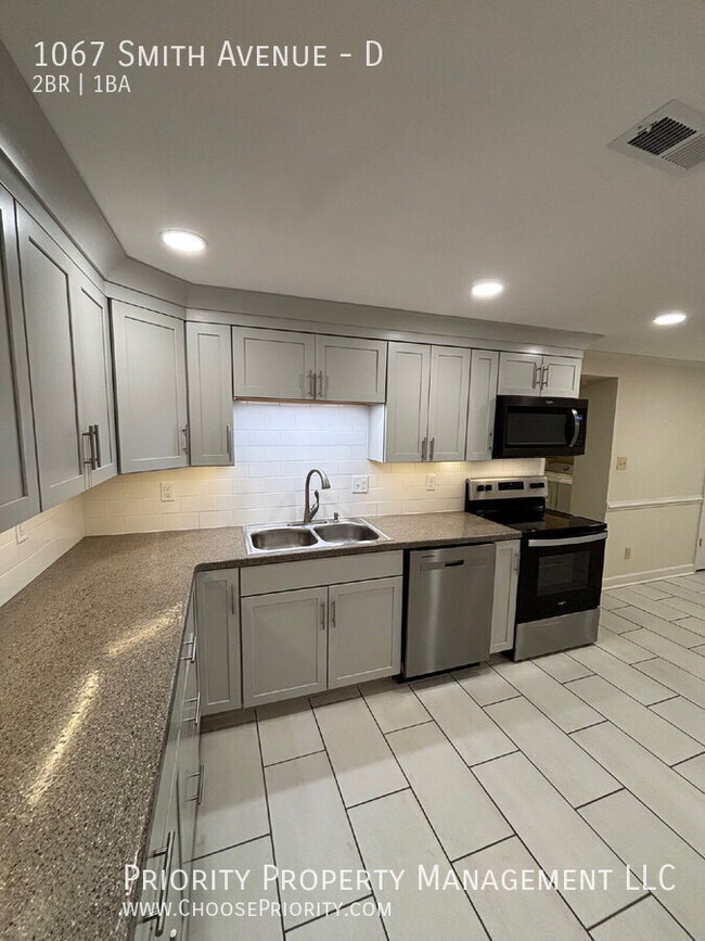 Building Photo - 1067 Smith Ave